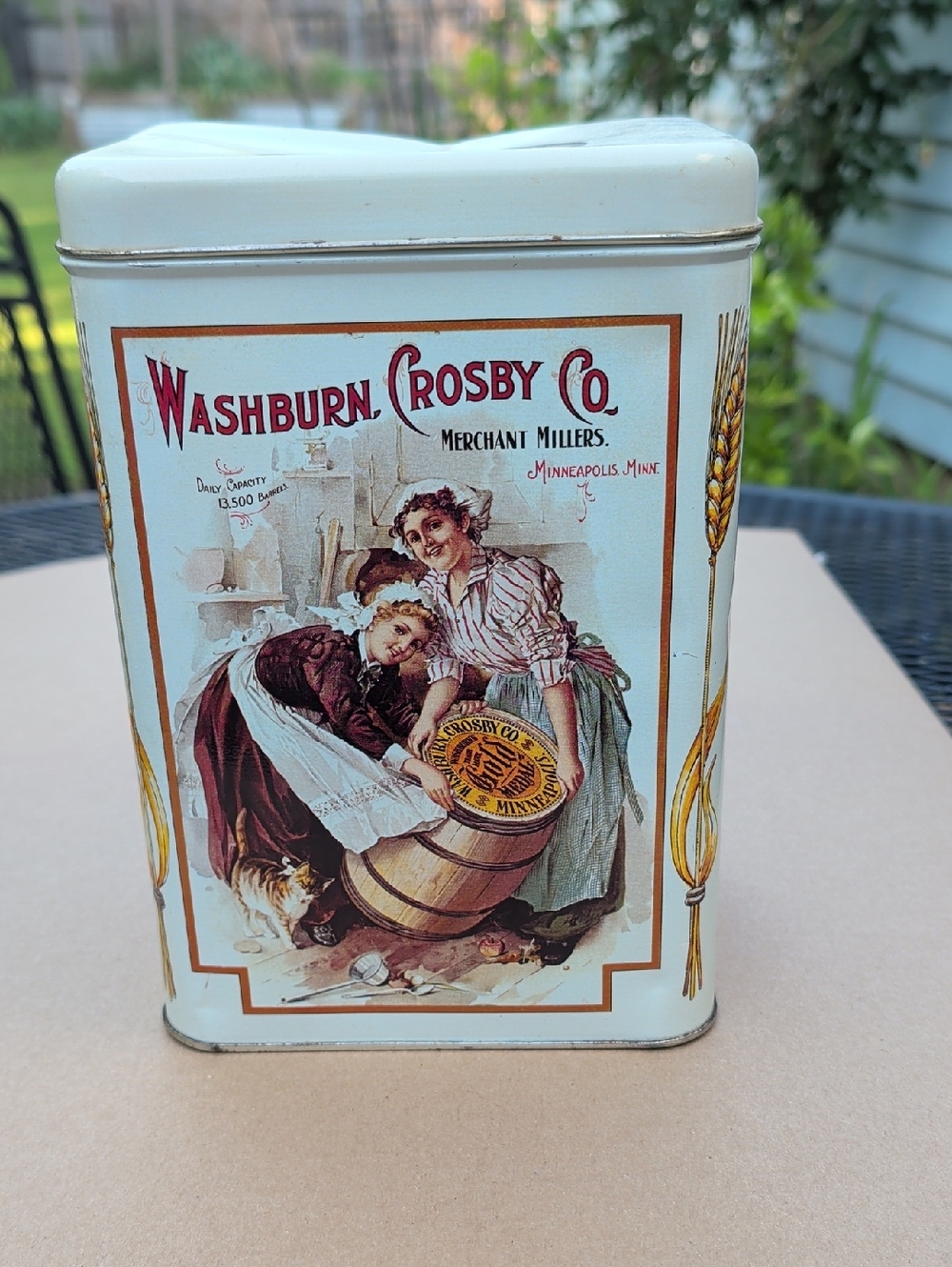 Washburn Crosby Co Decorative Storage Tin Gold Medal Flour Metal Container Cream